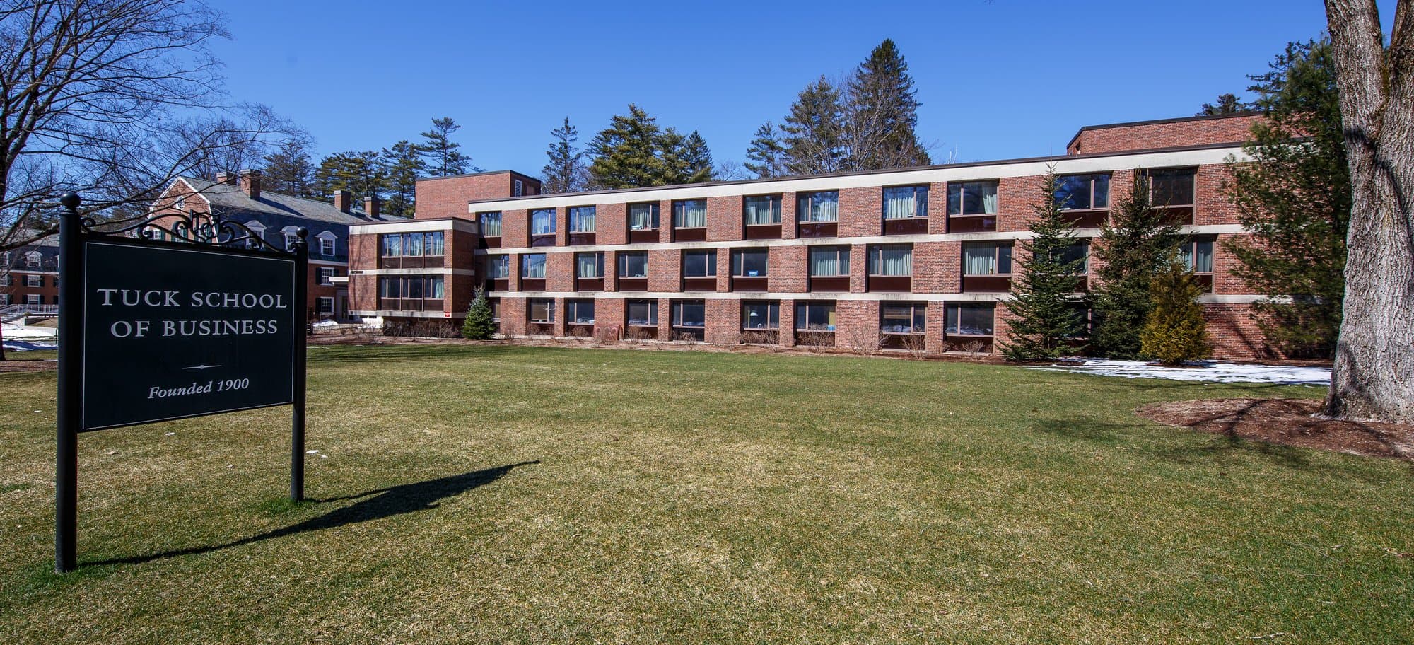 Tuck School of Business campus